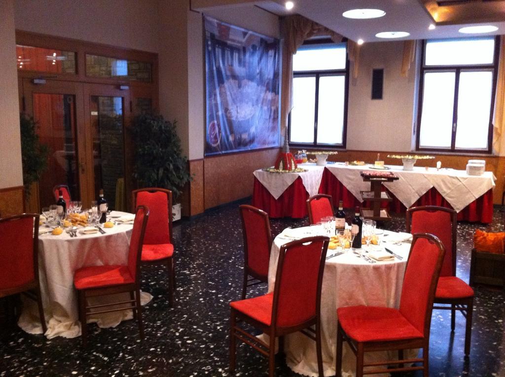 Hotel Piemonte Lanzo Torinese Exteriér fotografie
